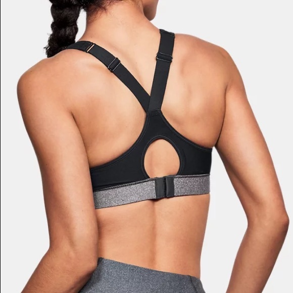 Under Armour Sports Bra 38D, but the waist band feels more like a 34D. - Picture 4 of 4